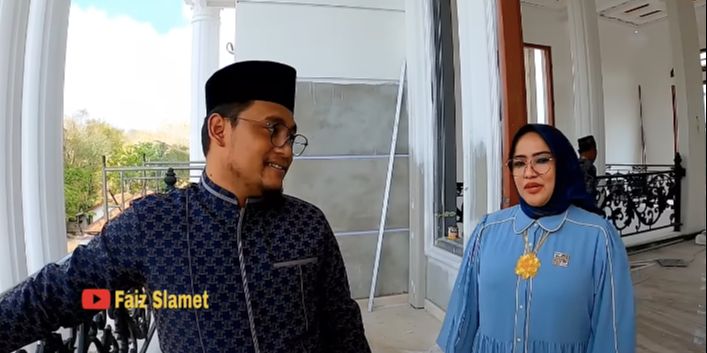 ⁠Masyaallah, TKW Arab Bangun Rumah Mewah Bak Istana Habiskan dana Rp10 Miliar di Kampung Halaman