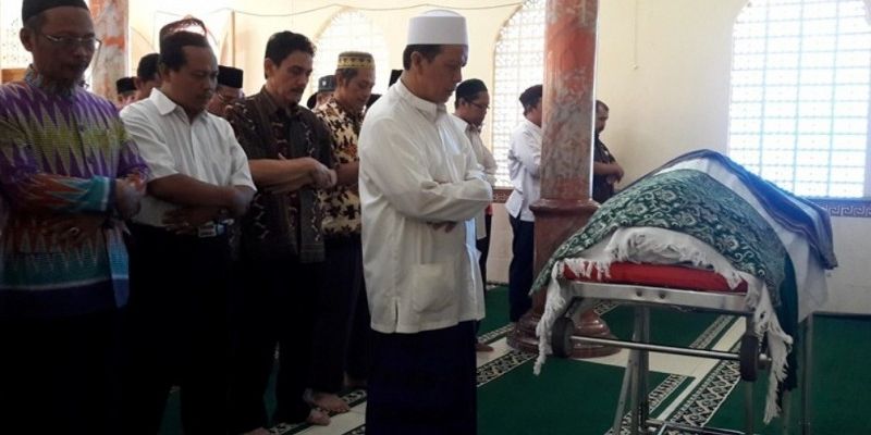 Tata Cara Sholat Jenazah dalam Agama Islam, Dilengkapi dengan Urutan hingga Bacaannya