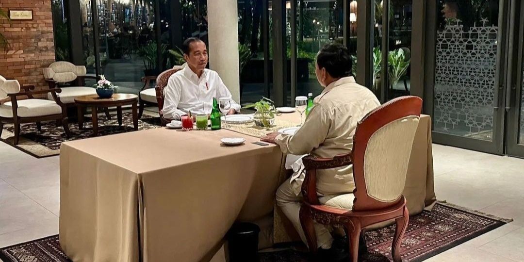 Jokowi dan Prabowo Makan Malam Berdua, Gerindra Sebut Saling Tukar Informasi hingga Bahas Kabinet