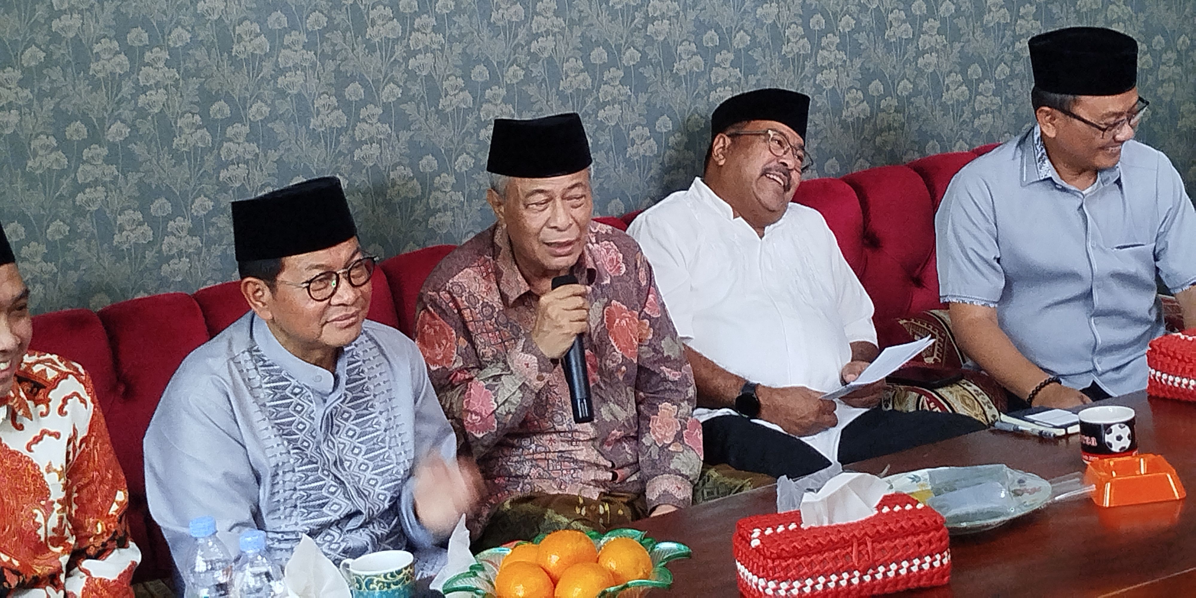 Pramono Dicurhati Kiai NU soal Gaji Guru Madrasah di Bawah UMR, Janji Segera Bikin Perda Ponpes