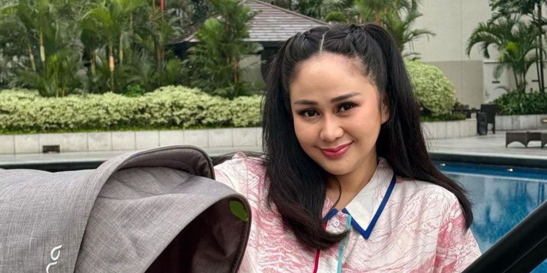 Usai Dibaptis, Denise Chariesta Janji Taubat Nyinyir Demi Sang Anak Jaden