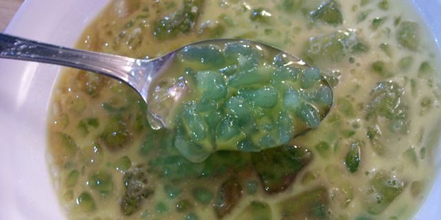 Berapa Kalori dan Nutrisi dari Segelas Es Cendol? Kenikmatan yang Perlu Anda Waspadai