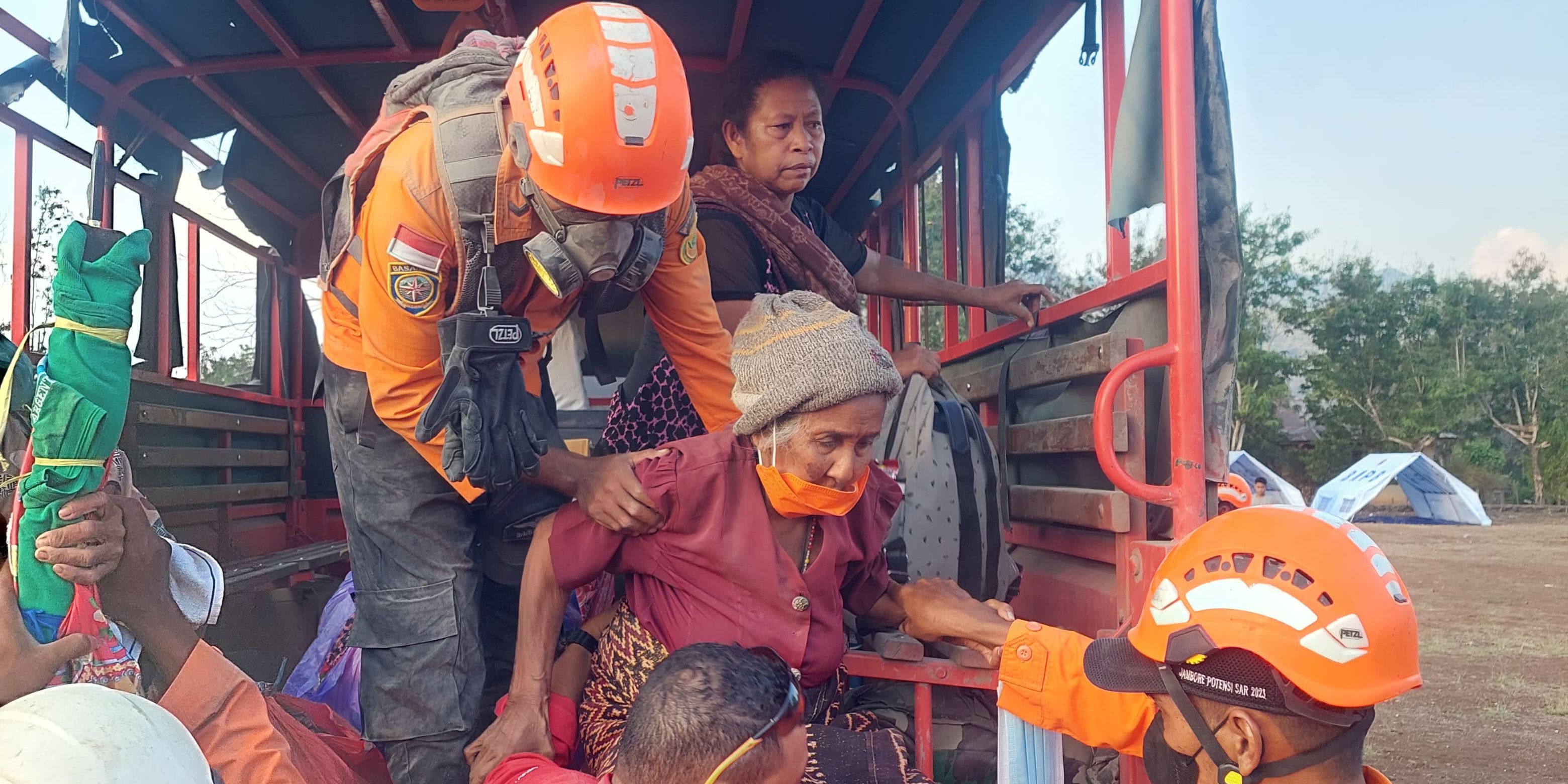 Mengenal Tradisi 'Tito Bado Odong Gahu', Ritual Adat Masyarakat Akibat Erupsi Gunung Lewotobi