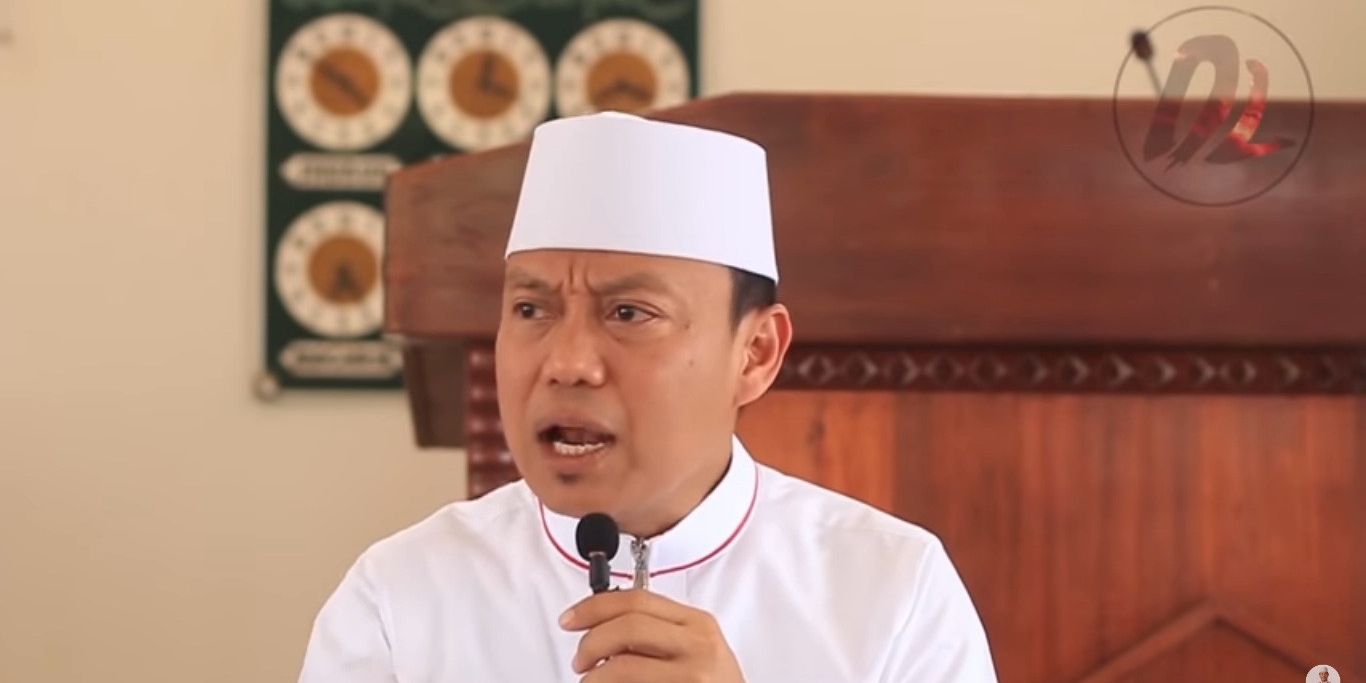 Suap dan Doa yang Tertunda, Pemahaman Ustadz Das'ad Latif tentang Pengaruh Perbuatan Buruk