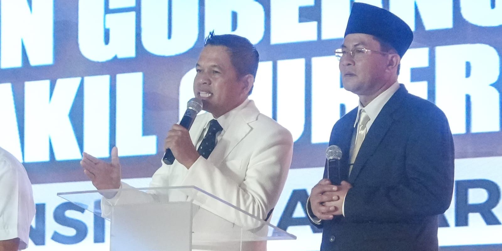 Penampilan Necis Dedi Mulyadi dengan Gaya Rambut Semar di Debat Pilgub Jabar Jadi Sorotan