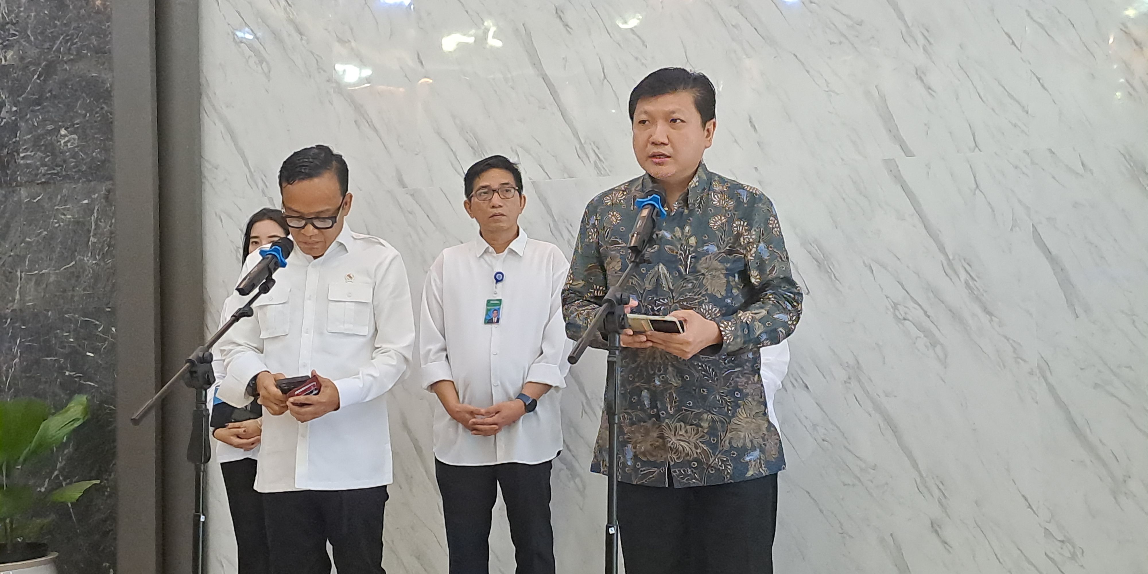 Bantah Ada PHK, Bos Sritex: Karyawan Diliburkan karena Kurang Bahan Baku