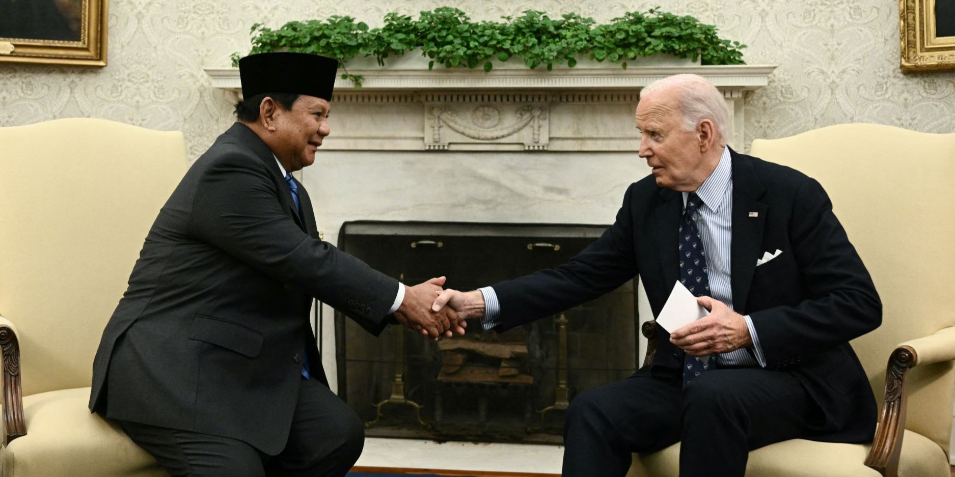 FOTO: Momen Prabowo Temui Presiden AS Joe Biden di Gedung Putih, Bahas Situasi Jalur Gaza hingga Laut China Selatan