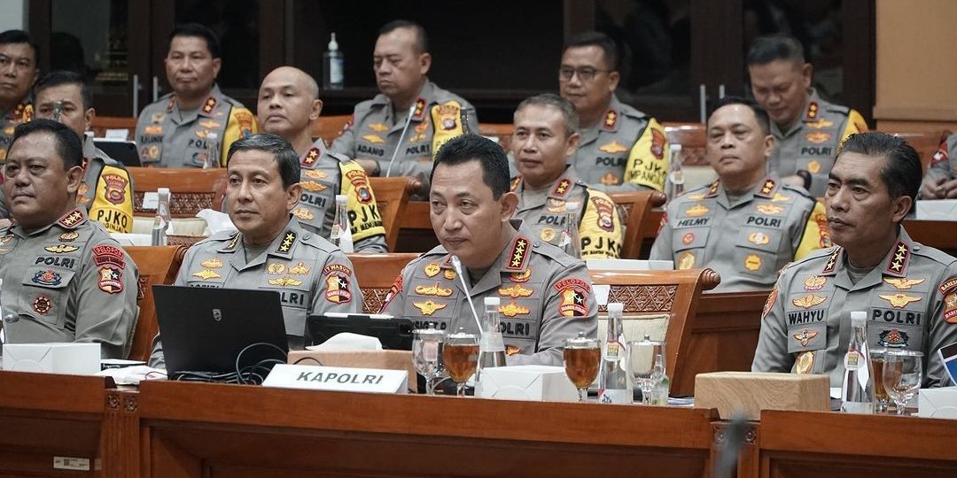 VIDEO: Nada Tegas Kapolri Siap Mundur Jika Terlibat Judi Online, DPR Langsung Riuh