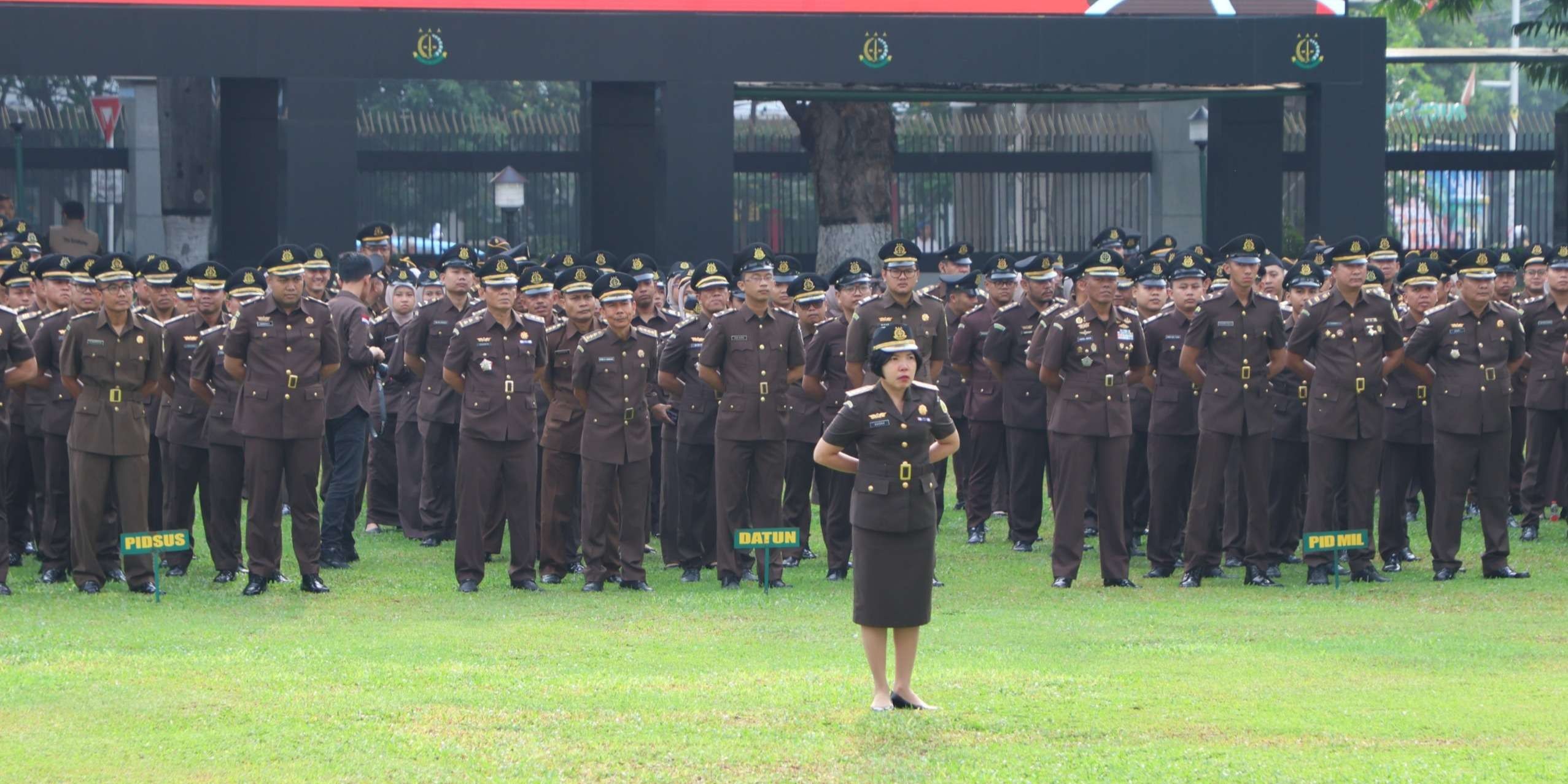 Blak-blakan Jaksa Agung Ungkap Kantongi Ribuan Nama Jaksa 'Iseng' Main Judi Online