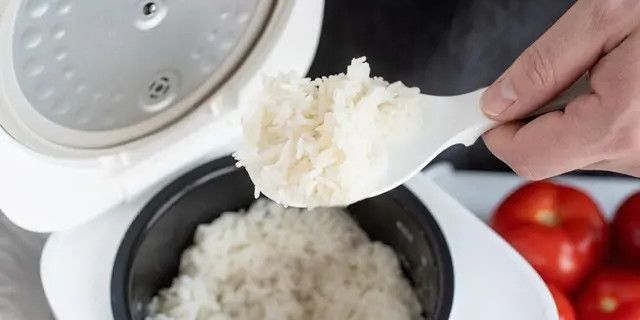 Cara Mengurangi Karbohidrat dan Kalori Dalam Nasi Putih, Mudah Banget