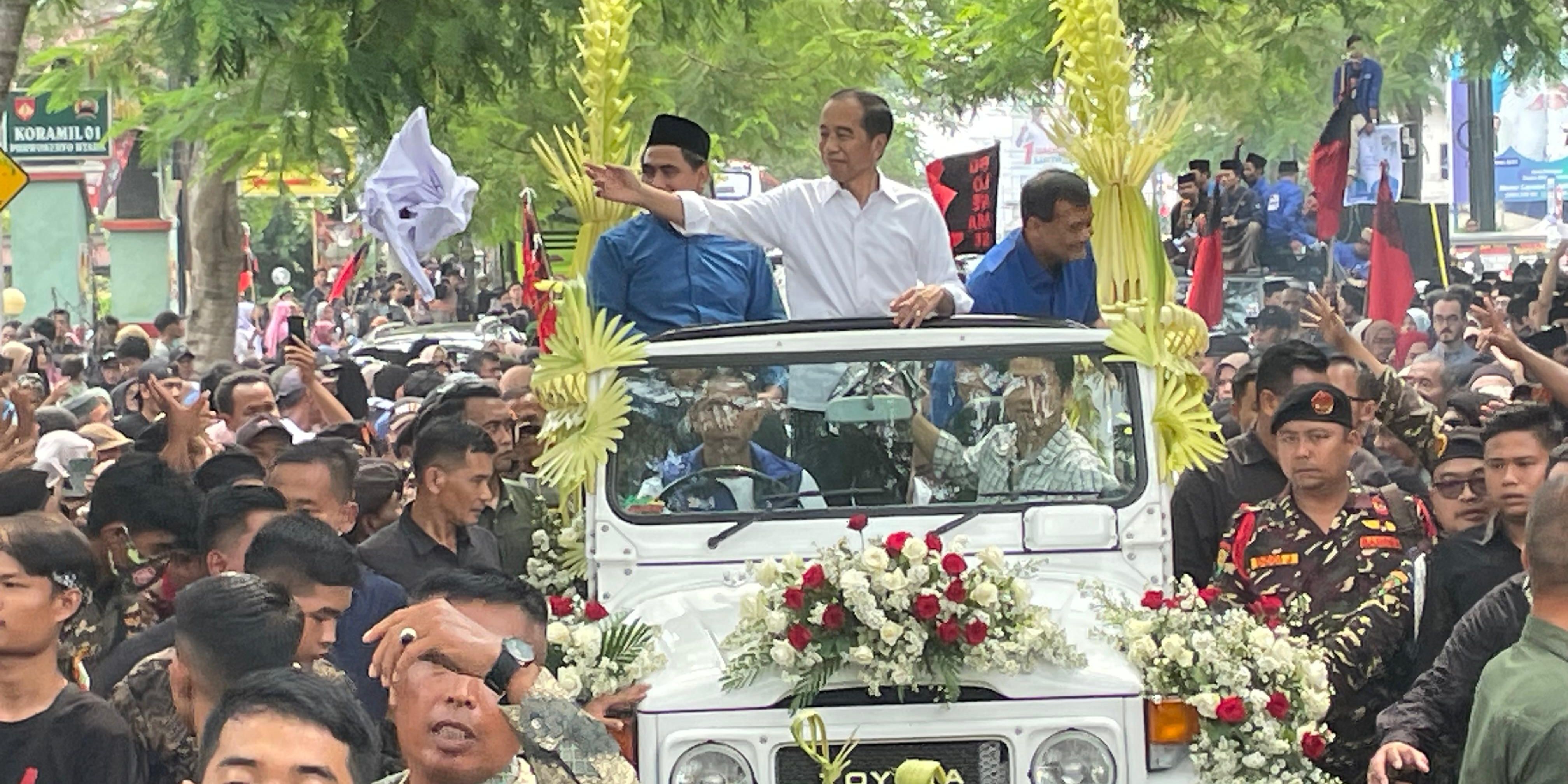 VIDEO: Jokowi Ungkap Alasan Dukung Jenderal Luthfi di Pilkada Jateng, Singgung Prabowo