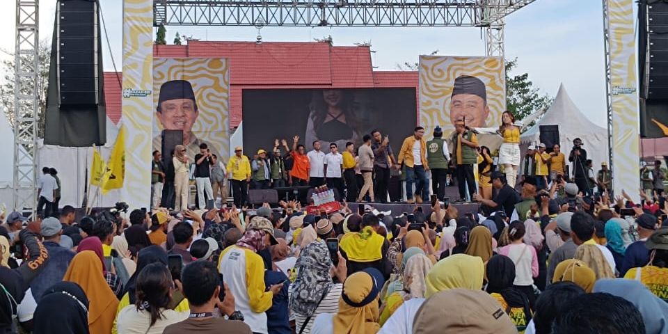 Potret Antusias Warga Datangi Posko Pemenangan Asri 04 Jelang Debat Terakhir