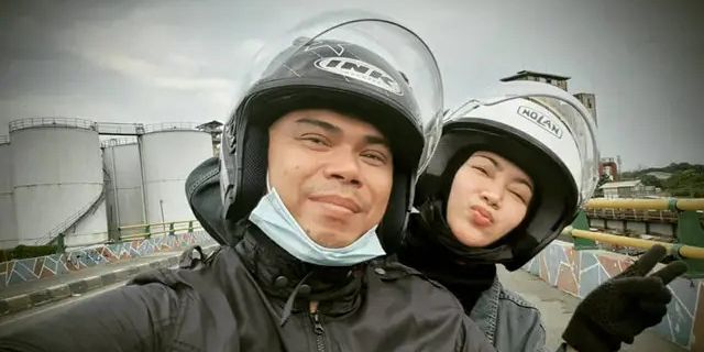 Potret Terbaru Pedangdut Ira Swara Usai Viral Suaminya Jadi Tukang Ojek Online Demi Penuhi Kebutuhan Hidup