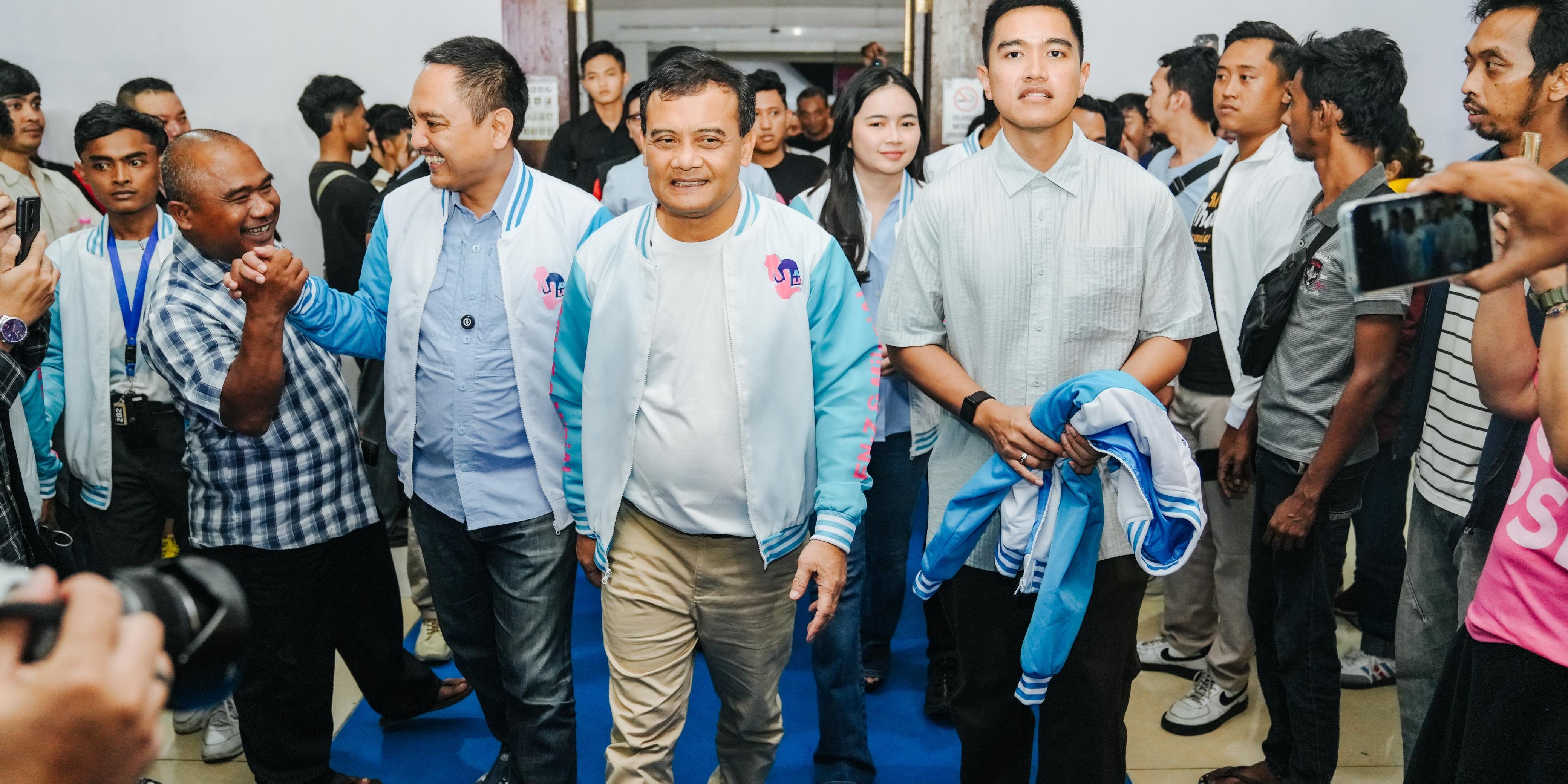 VIDEO: Ahmad Luthfi Penuh Emosional Tutup Debat, Didukung Prabowo-Jokowi & Tahan Tangis Ingat Anak