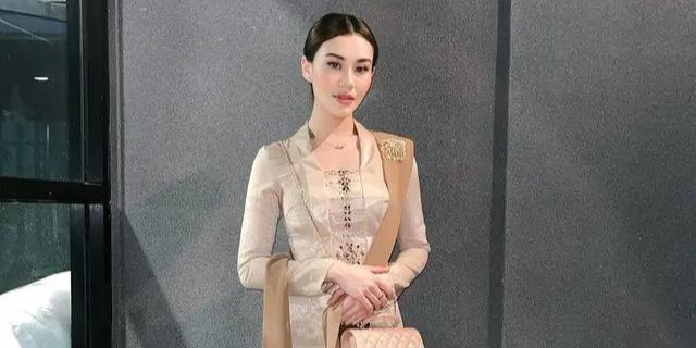 4 Model Kebaya Kutubaru Sederhana yang Terinspirasi dari Artis, Ada Aaliyah Massaid hingga Hesti Purwadinata