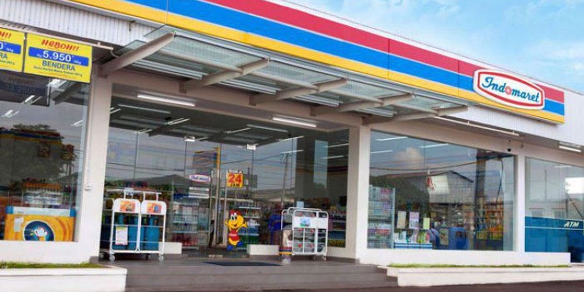 Lokasi Indomaret ini Salah Satu Terbaik di Indonesia, Pemandangan Alamnya Keren Banget Bikin Ogah Pergi