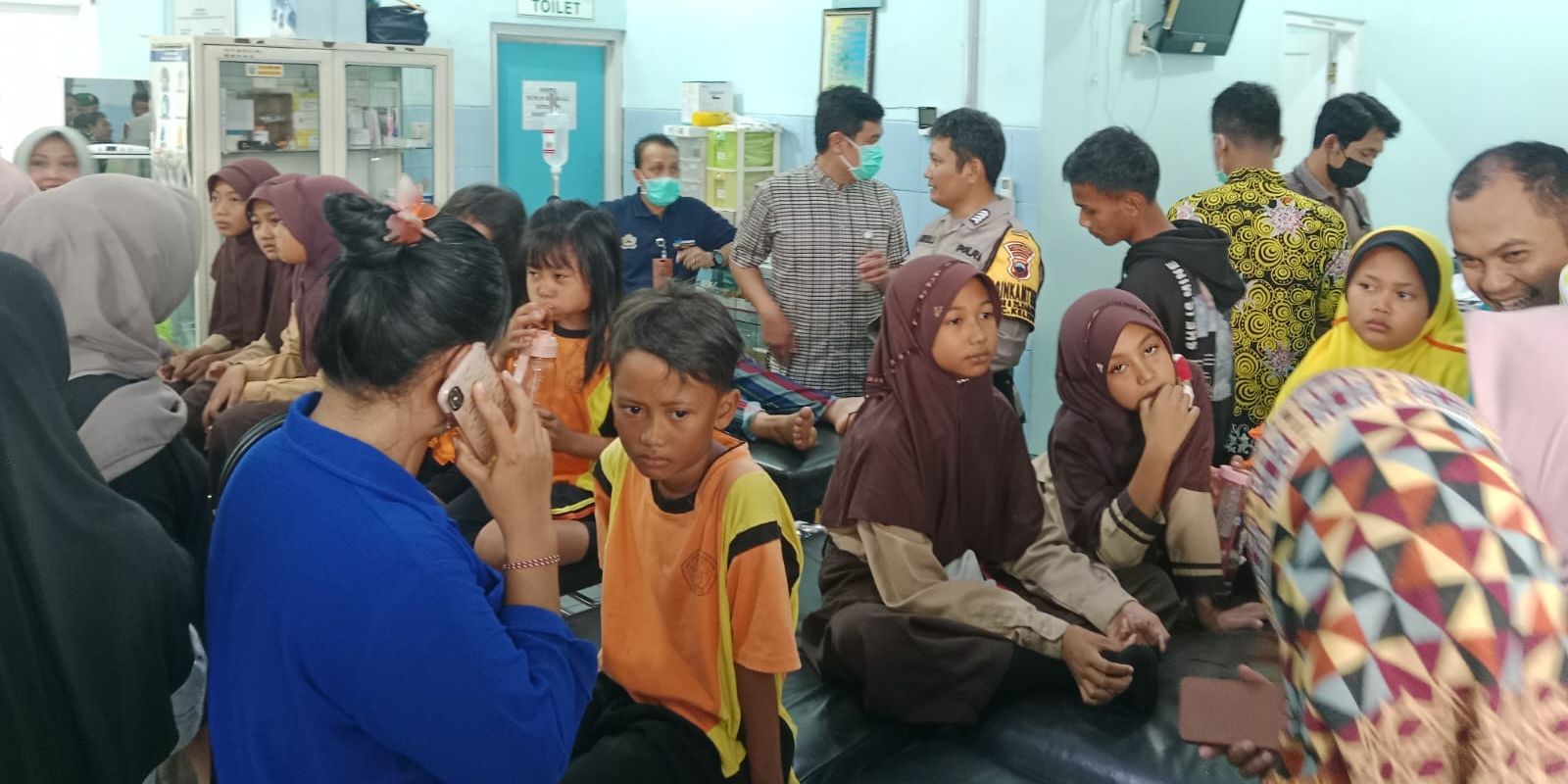 Kronologi 18 Siswa di Jepara Keracunan Usai Jajan Susu di Luar Sekolah