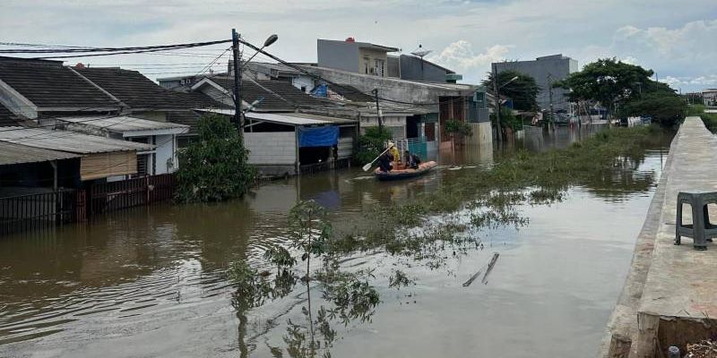 Ribuan Warga di Perumahan Garden City Terendam Banjir Buntut Tanggul Kali Leduk Jebol