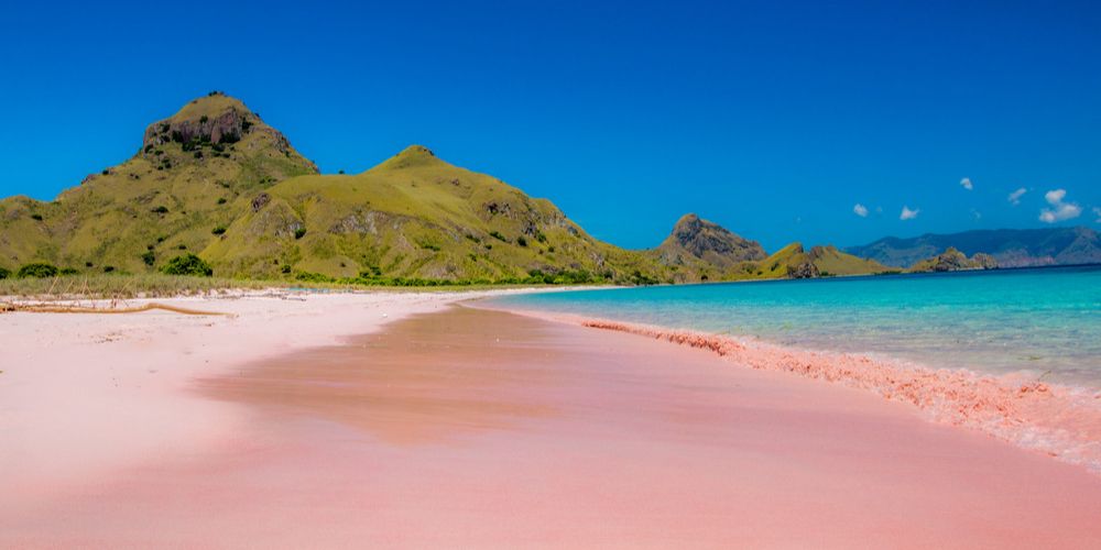 Pantai dengan Pasir Terhalus di Dunia Ternyata Ada di Indonesia, ini Penampakannya Indah Banget