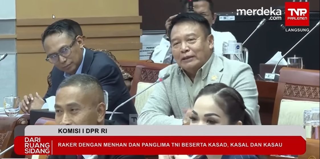 VIDEO: Momen Anggota DPR Pensiun Mayor TNI Ketemu Kakak Asuh Rapat dengan Menhan-Panglima Agus