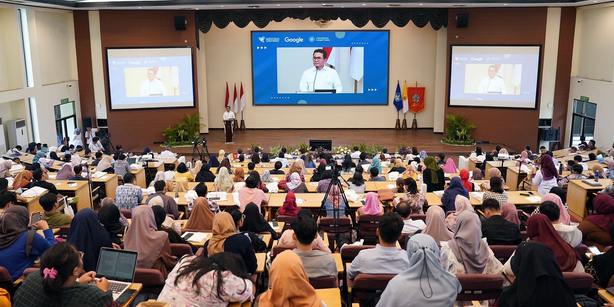 Kuliah Umum di UGM, Menteri Perdagangan Ajak Generasi Muda Dorong Diversifikasi Ekonomi