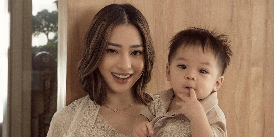 Totalitas Nikita Willy Sewa Pelatih Profesional Ajari Baby Issa Cara Manjat, Banjir Atensi