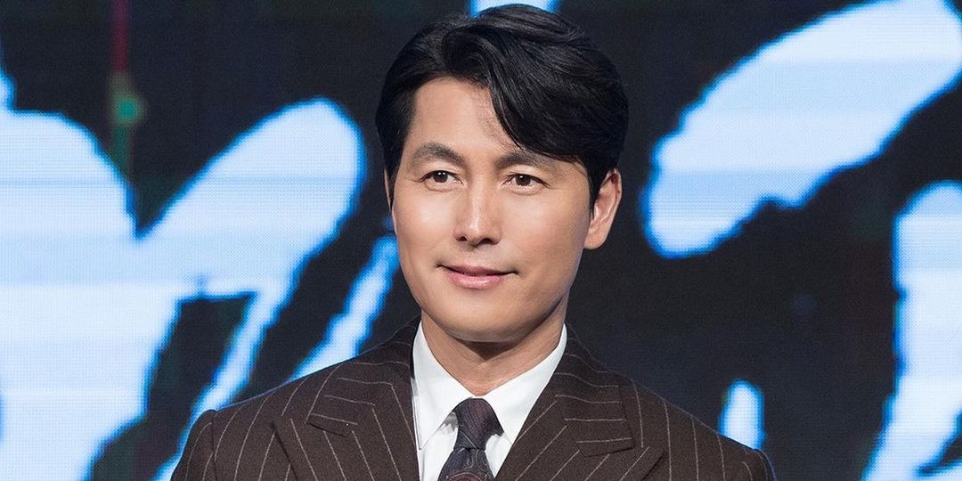 Terkait Rumor Terkini Jung Woo Sung, Agensi Minta Fans Tidak Berspekulasi Berlebihan