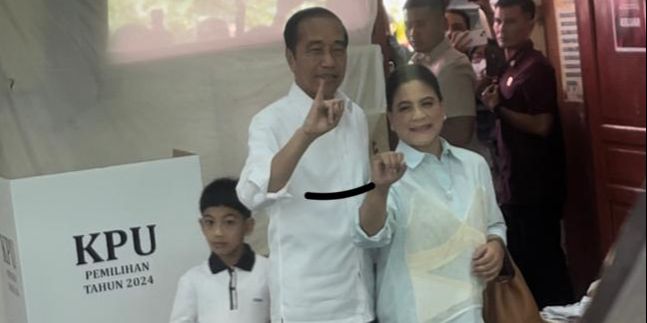 Ditemani Jan Ethes, Jokowi dan Iriana Nyoblos di TPS 12 Sumber Solo