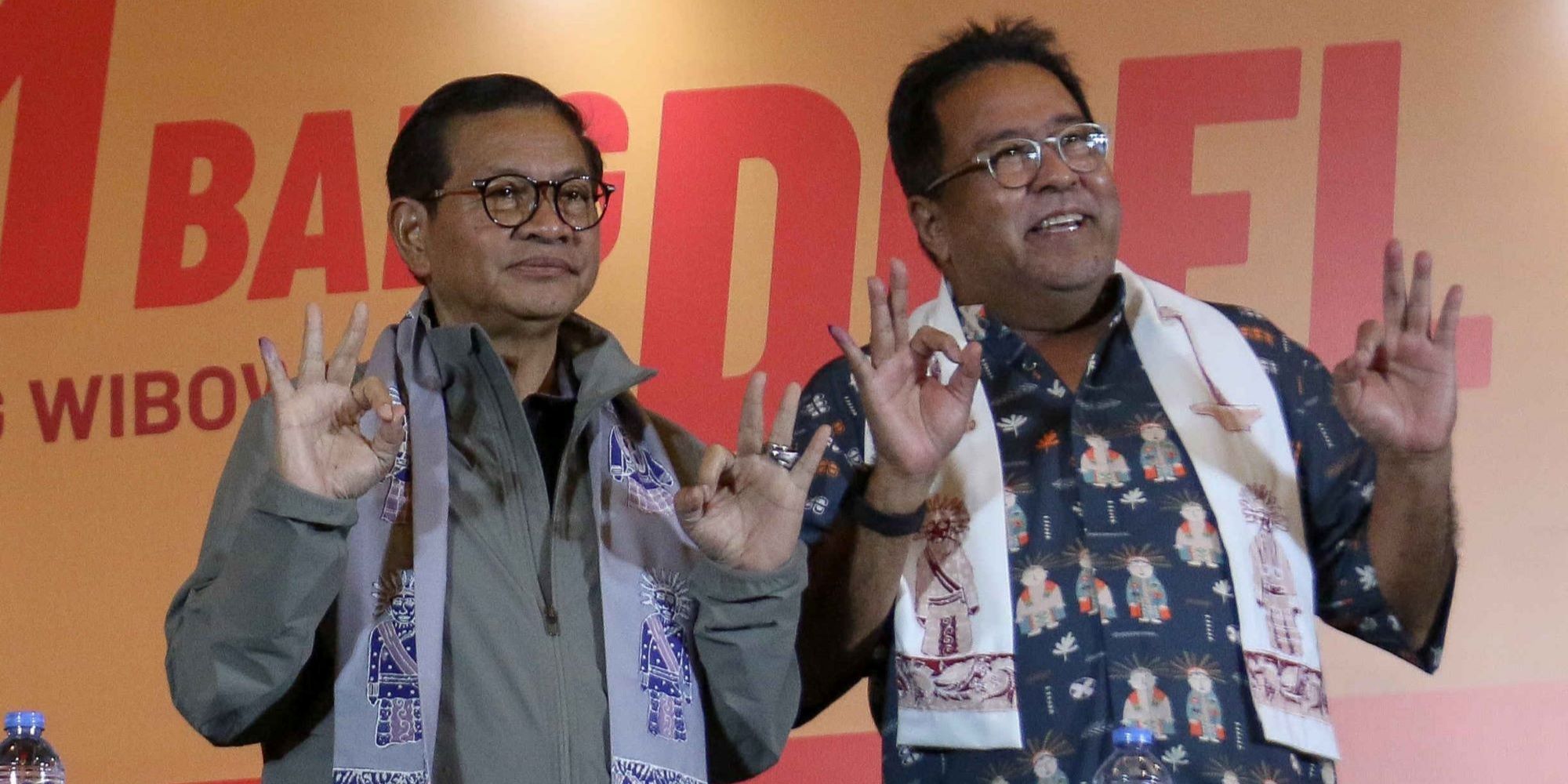 FOTO: Senyum Pramono-Rano Unggul Versi Quick Count di Pilkada Jakarta 2024