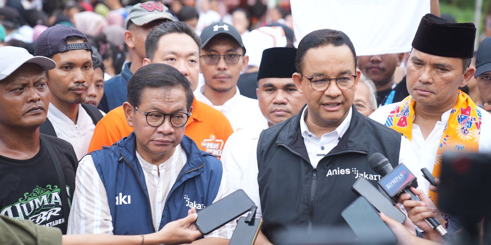 VIDEO: Pramono-Rano Menang di TPSnya, Anies Minta Masyarakat Kawal Sisa Surat Suara Tak Terpakai