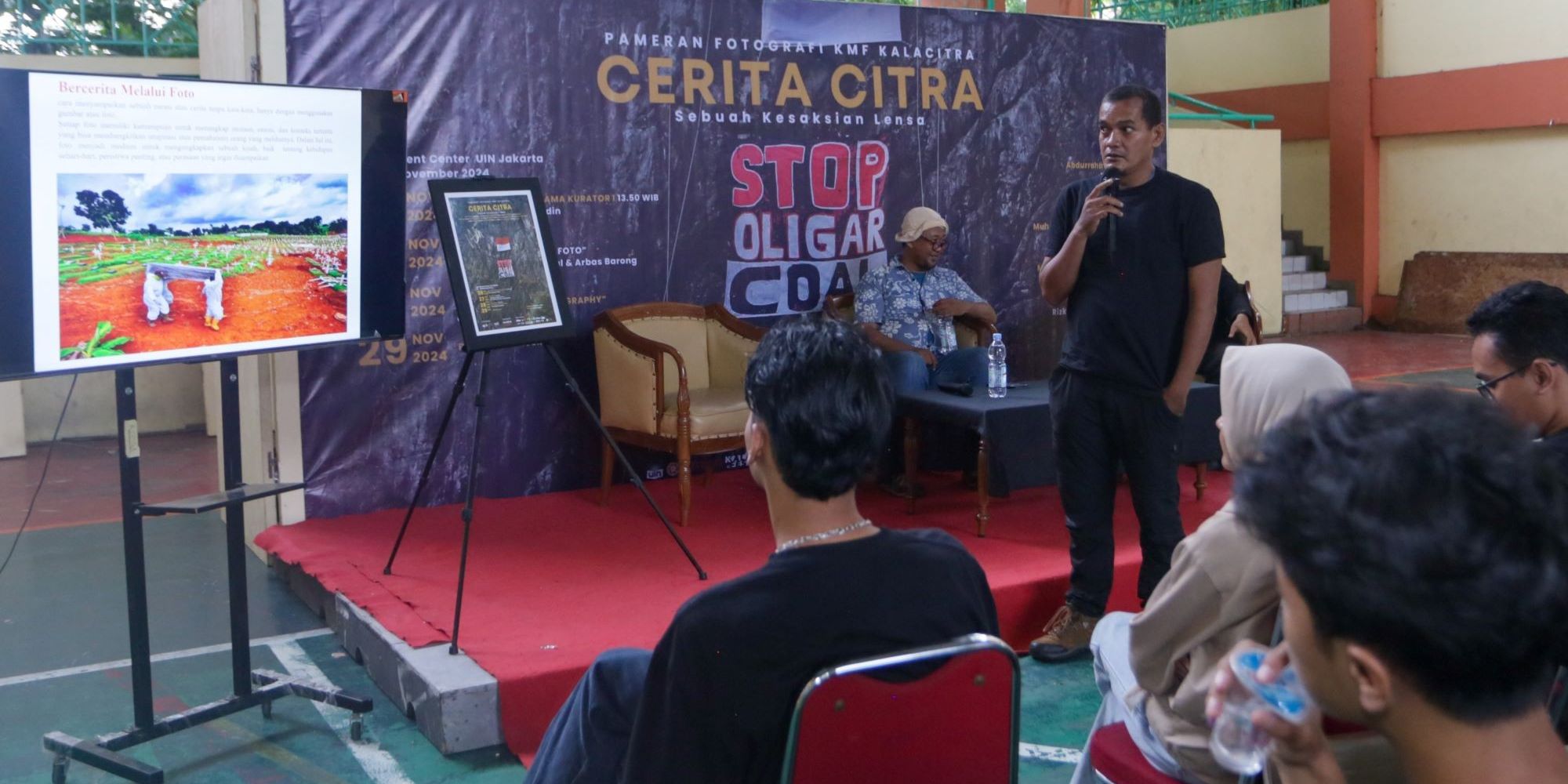 FOTO: Komunitas Mahasiswa Fotografi Kalacitra Gelar Pameran 'Cerita Citra' di UIN Syarif Hidayatullah