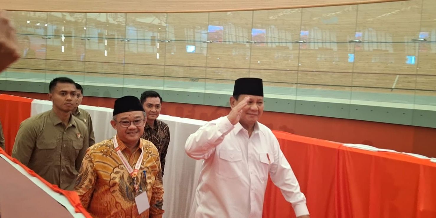 Momen Prabowo Menangis di Hadapan Para Guru Indonesia