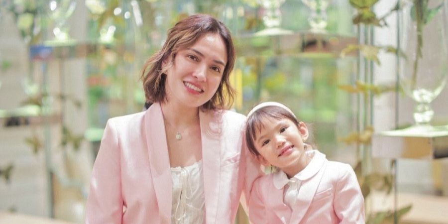 7 Potret Shandy Aulia Tampil Menawan dan Stylish, Definisi Single Mom Penuh Pesona