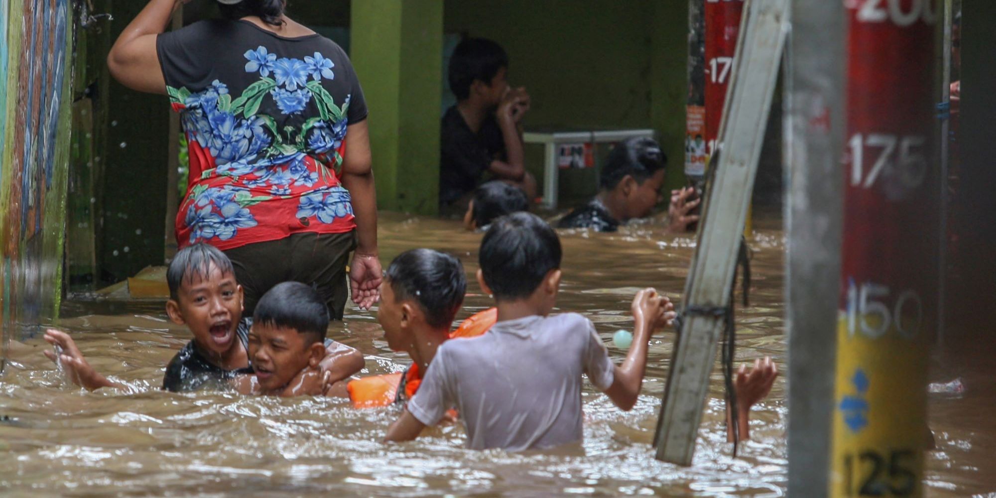 Mulai Musim Hujan, BPBD Tangsel Ingatkan Warga Selalu  Siapkan Tas Siaga Bencana