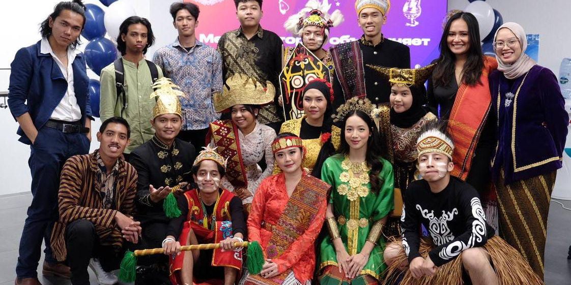 Saat Tarian Khas Nusantara 'Unjuk Gigi' di Festival Budaya di Moscow