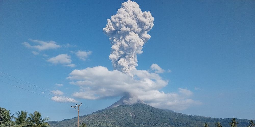 10.295 Jiwa Terdampak Letusan Gunung Lewotobi Laki-Laki