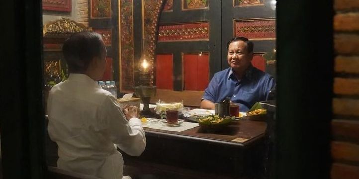 FOTO: Pertemuan Prabowo-Jokowi, ‘Kartu AS’ Ridwan Kamil di Pilkada Jakarta