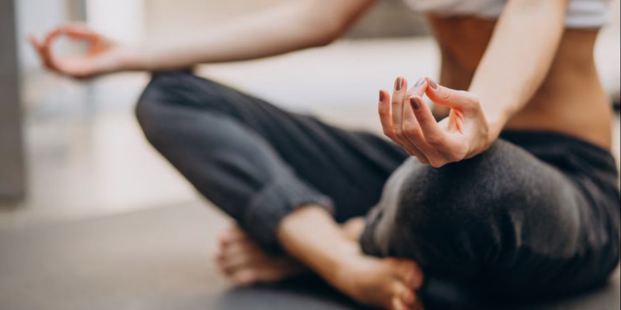 Yoga, Jembatan Menuju Kesehatan Mental dan Kebugaran Fisik yang Lebih Baik