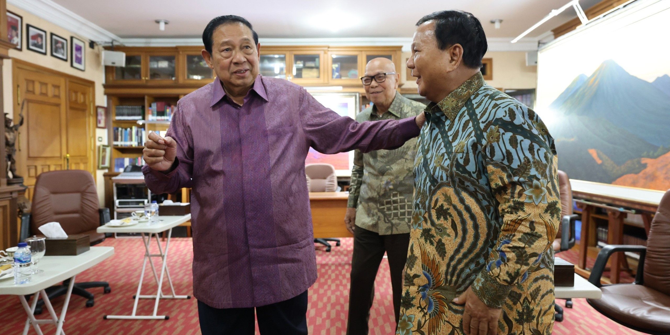 Dasco Blak-Blakan Ungkap Isi Pertemuan Prabowo SBY setelah Kunjungi Jokowi