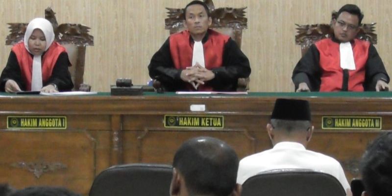 Bagi-Bagi Sembako, Calon Wakil Wali Kota Metro Lampung Didenda Rp6 Juta