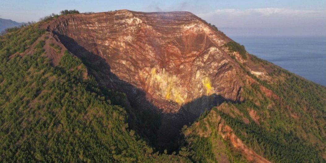 Gunung Iya di NTT Naik Status Jadi Siaga, Warga Diimbau Hindari Sekitar Puncak