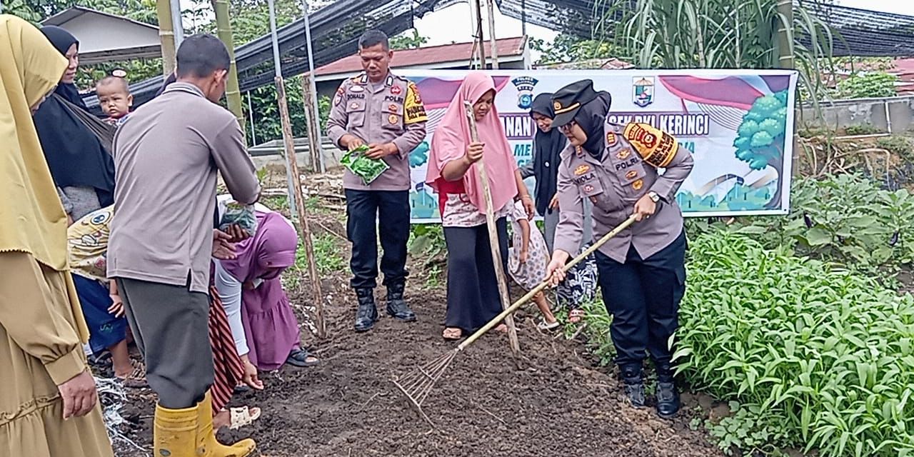 Program Asta Cita, Polisi Tanam Sayur Sambil Ingatkan Warga Hati-Hati Sikapi Isu Sensitif Selama Pilkada