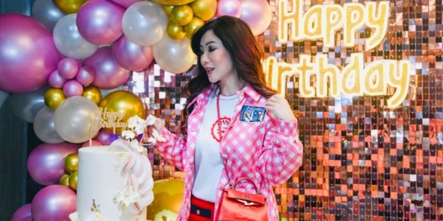 Potret Ultah Sonia Wibisono di Usia Jelang Kepala 5, Penampilan Kian Stunning dan Selalu Fashionable