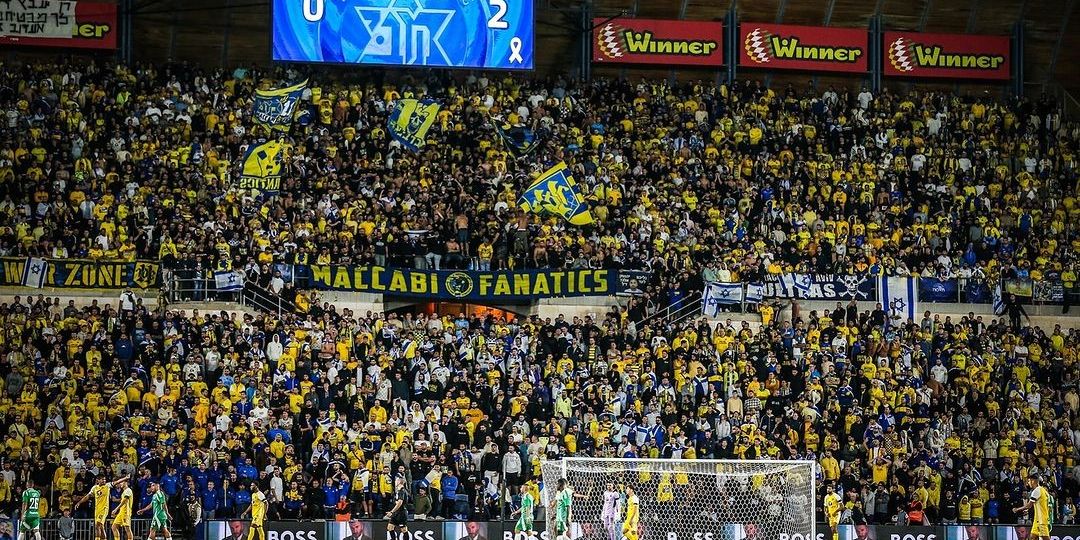 Massa Pro Palestina Hajar Fans Klub Israel Maccabi Tel Aviv Akibat Ejek Anak-anak Gaza dan Robek Bendera Palestina