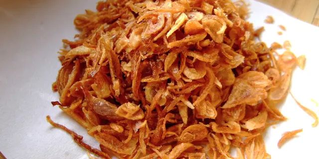 Cara Membuat Bawang Goreng Tanpa Tambahan Bahan yang Tetap Gurih, Begini Triknya