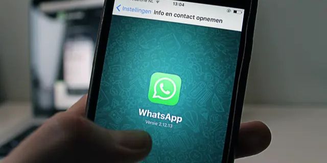 Cara Mudah Menggunakan dan Menghapus Meta AI di WhatsApp