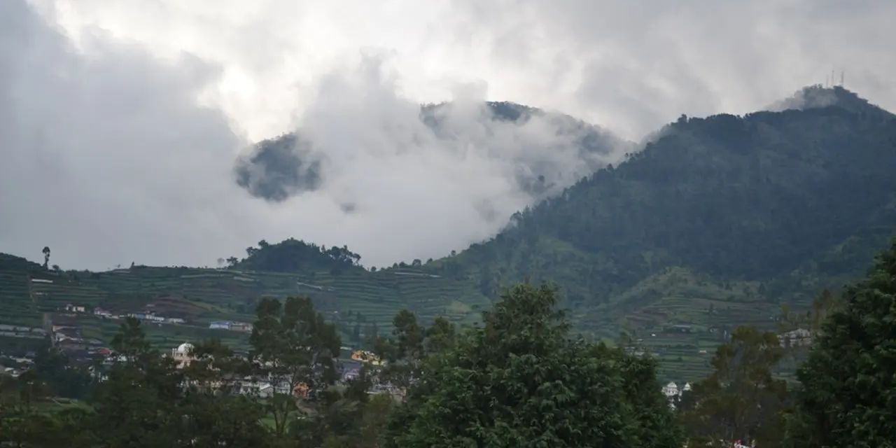 Pesona Dataran Tinggi Dieng yang Menawarkan Keindahan Alam dan Budaya Menakjubkan