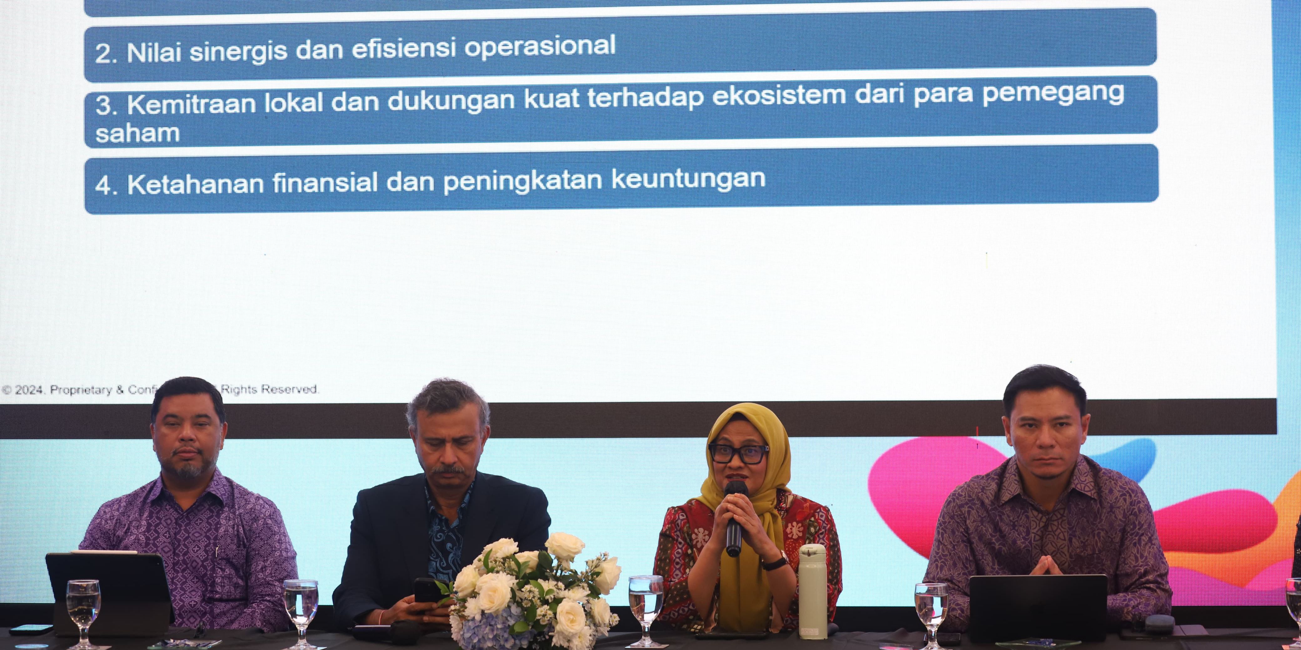 Merger XL Axiata dan Smartfren Ditargetkan Rampung 2025