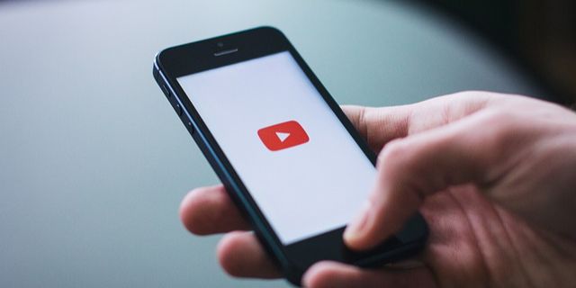 Cara Mudah Dengarkan YouTube Meskipun Layar HP Mati