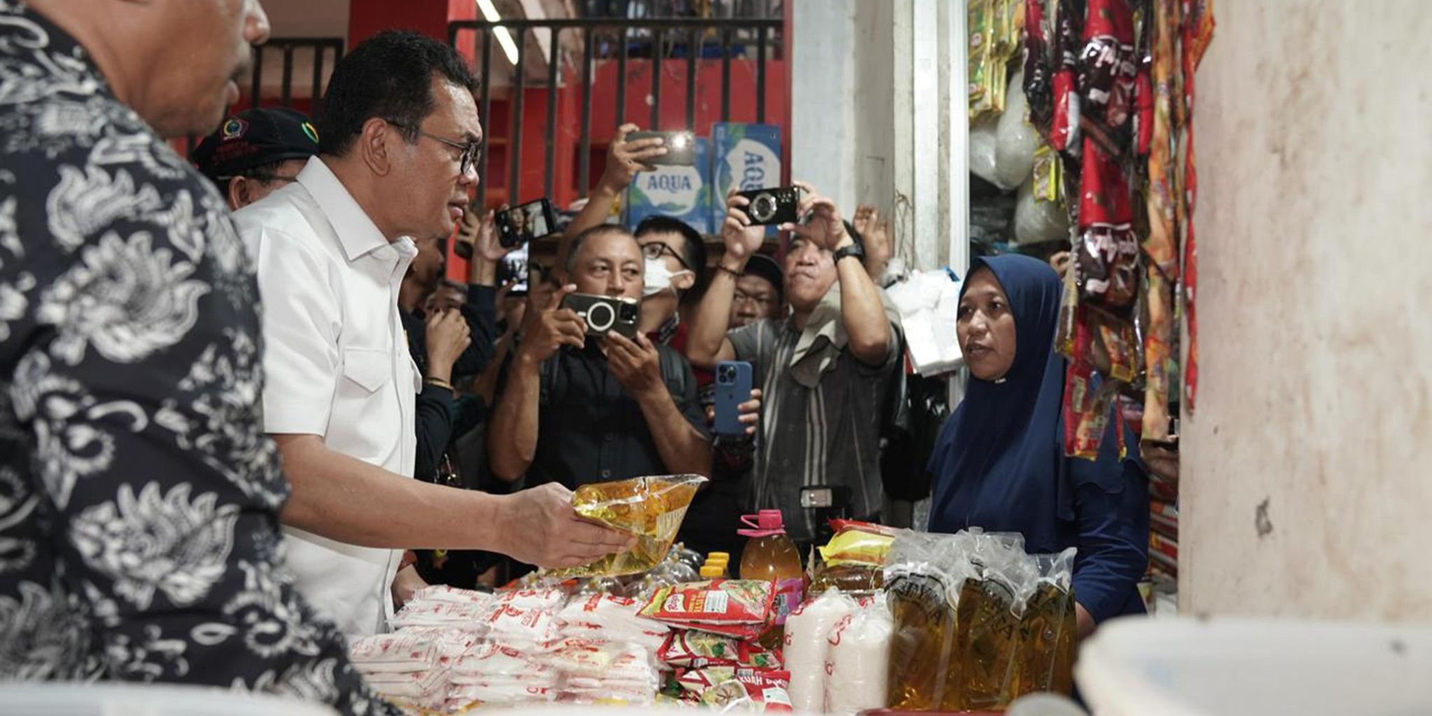 Kunjungan Kerja ke Manado, Mendag Budi Santoso Pastikan Indonesia Timur Siap Sambut Nataru